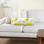 - RealHomes Özel Tasarımlı Dijital Baskılı İç Dolgulu Fermuarlı Silindir Yastık - Realhomes Beyaz Zeminde Limonlar Desenli Dijital Baskılı İç Dolgulu - Fermuarlı Süet Silindir Daire Yastık Kırlent Realhomes