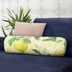 - RealHomes Özel Tasarımlı Dijital Baskılı İç Dolgulu Fermuarlı Silindir Yastık - Realhomes  Krem Zeminli Limon Desenli Dekoratif İç Dolgulu Süet Silindir Yastık Kırlent - Bel Yastığı Realhomes