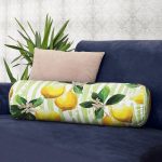 - RealHomes Özel Tasarımlı Dijital Baskılı İç Dolgulu Fermuarlı Silindir Yastık - Realhomes Yeşil Zeminli 3 Boyutlu Limon Desenli Dijital Baskılı İç Dolgulu Süet Silindir Yastık Kırlent - Bel Yastığı Realhomes