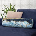 Altın Varaklı Mavi Zeminli Modern İç Dolgulu Yumuşak Silindir Form Yastık Kırlent Realhomes