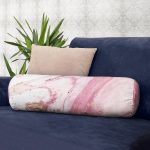 Pembe Beyaz Mermer Desenli Dijital Baskılı İç Dolgulu Süet Silindir Yastık Kırlent - Bel Yastığı Realhomes