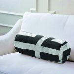 - RealHomes Özel Tasarımlı Dijital Baskılı İç Dolgulu Fermuarlı Silindir Yastık - Realhomes  Mermer Zeminli Siyah Geometrik Desenli Modern İç Dolgulu - Fermuarlı Süet Silindir Rulo Yastık Kırlent Realhomes