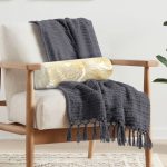 - RealHomes Özel Tasarımlı Dijital Baskılı İç Dolgulu Fermuarlı Silindir Yastık - Realhomes  Vizon Renk Amazon Yaprakları Temalı Modern İç Dolgulu - Fermuarlı Süet Silindir Rulo Yastık Kırlent Realhomes