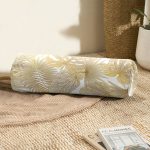 - RealHomes Özel Tasarımlı Dijital Baskılı İç Dolgulu Fermuarlı Silindir Yastık - Realhomes  Vizon Renk Amazon Yaprakları Temalı Modern İç Dolgulu - Fermuarlı Süet Silindir Rulo Yastık Kırlent Realhomes