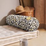 - RealHomes Özel Tasarımlı Dijital Baskılı İç Dolgulu Fermuarlı Silindir Yastık - Realhomes  Zebra Desenli Altın Detaylı Modern İç Dolgulu - Fermuarlı Süet Silindir Daire Yastık Kırlent Realhomes