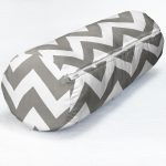 - RealHomes Özel Tasarımlı Dijital Baskılı İç Dolgulu Fermuarlı Silindir Yastık - Realhomes  Zikzak Desenli Dijital Baskılı Dekoratif İç Dolgulu - Fermuarlı Süet Berjer Silindir Yastık Kırlent Realhomes