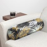 - RealHomes Özel Tasarımlı Dijital Baskılı İç Dolgulu Fermuarlı Silindir Yastık - Realhomes  Siyah Zeminde Palmiye Yaprakları Özel Tasarım İç Dolgulu Yumuşak Silindir Form Yastık Kırlent Realhomes