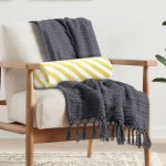 - RealHomes Özel Tasarımlı Dijital Baskılı İç Dolgulu Fermuarlı Silindir Yastık - Realhomes Modern Altın Çizgiler Özel Tasarımlı İç Dolgulu Fermuarlı Çok Amaçlı Silindir Yastık Kırlent Realhomes