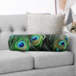 - RealHomes Özel Tasarımlı Dijital Baskılı İç Dolgulu Fermuarlı Silindir Yastık - Realhomes  Koyu Zeminde Renkli Tüyler Özel Tasarımlı Dekoratif İç Dolgulu Süet Silindir Yastık Kırlent - Bel Yastığı Realhomes