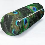 - RealHomes Özel Tasarımlı Dijital Baskılı İç Dolgulu Fermuarlı Silindir Yastık - Realhomes  Koyu Zeminde Renkli Tüyler Özel Tasarımlı Dekoratif İç Dolgulu Süet Silindir Yastık Kırlent - Bel Yastığı Realhomes