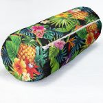 - RealHomes Özel Tasarımlı Dijital Baskılı İç Dolgulu Fermuarlı Silindir Yastık - Realhomes  Siyah Zeminli Geometrik Yapraklar Desenli İç Dolgulu - Fermuarlı Süet Silindir Yuvarlak Yastık Kırlent Realhomes