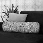 Realhomes 3D Cube Desenli Dijital Baskılı Modern İç Dolgulu - Fermuarlı Süet Silindir Rulo Yastık Kırlent Realhomes