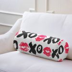 - RealHomes Özel Tasarımlı Dijital Baskılı İç Dolgulu Fermuarlı Silindir Yastık - Realhomes XO Özel Tasarımlı Dijital Baskılı Modern İç Dolgulu - Fermuarlı Süet Silindir Yuvarlak Yastık Kırlent Realhomes