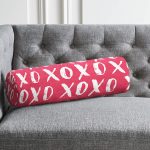 - RealHomes Özel Tasarımlı Dijital Baskılı İç Dolgulu Fermuarlı Silindir Yastık - Realhomes  Pembe Zeminde XOX Özel Tasarımlı Dijital Baskılı Modern İç Dolgulu - Fermuarlı Süet Silindir Daire Yastık Kırlent Realhomes