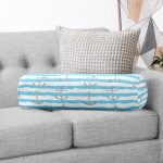 - RealHomes Özel Tasarımlı Dijital Baskılı İç Dolgulu Fermuarlı Silindir Yastık - Realhomes  Realhomes Mavi Çizgili Çapa Desenli Özel Tasarım Dijital Baskılı Modern İç Dolgulu - Fermuarlı Süet Silindir Rulo Yastık Kırlent Realhomes