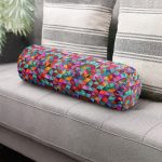 - RealHomes Özel Tasarımlı Dijital Baskılı İç Dolgulu Fermuarlı Silindir Yastık - Realhomes Özel Tasarım 3D Renkli Üçgenler Dijital Baskılı İç Dolgulu - Fermuarlı Süet Silindir Rulo Yastık Kırlent Realhomes