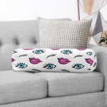 Göz Dudak Kaş Motifli Özel Tasarımlı Dijital Baskılı Modern İç Dolgulu Fermuarlı Çok Amaçlı Silindir Yastık Kırlent Realhomes