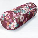 Kırmızı Zeminde Çiçek Motifli Dijital Baskılı Özel Tasarım Modern İç Dolgulu Yumuşak Silindir Form Yastık Kırlent Realhomes