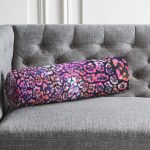 - RealHomes Özel Tasarımlı Dijital Baskılı İç Dolgulu Fermuarlı Silindir Yastık - Realhomes  Realhomes Exclusive Dijital Baskılı Modern İç Dolgulu Yumuşak Silindir Form Yastık Kırlent Realhomes