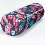 - RealHomes Özel Tasarımlı Dijital Baskılı İç Dolgulu Fermuarlı Silindir Yastık - Realhomes Renkli Tüyler Dijital Baskılı Modern İç Dolgulu Süet Silindir Yastık Kırlent - Bel Yastığı Realhomes