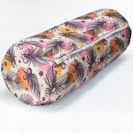 - RealHomes Özel Tasarımlı Dijital Baskılı İç Dolgulu Fermuarlı Silindir Yastık - Realhomes Renkli Tüyler Dijital Baskılı Modern İç Dolgulu - Fermuarlı Süet Silindir Daire Yastık Kırlent Realhomes