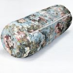 - RealHomes Özel Tasarımlı Dijital Baskılı İç Dolgulu Fermuarlı Silindir Yastık - Realhomes Çiçek motifli Özel Tasarım Dijital Baskılı Modern İç Dolgulu - Fermuarlı Süet Silindir Yuvarlak Yastık Kırlent Realhomes