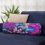 - RealHomes Özel Tasarımlı Dijital Baskılı İç Dolgulu Fermuarlı Silindir Yastık - Realhomes Mor Balık Desenli Özel Tasarım Dijital Baskılı Modern İç Dolgulu Süet Silindir Yastık Kırlent - Bel Yastığı Realhomes