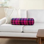 - RealHomes Özel Tasarımlı Dijital Baskılı İç Dolgulu Fermuarlı Silindir Yastık - Realhomes Ekose Desenli Özel Tasarım Dijital Baskılı Modern İç Dolgulu Süet Silindir Yastık Kırlent - Bel Yastığı Realhomes