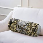 - RealHomes Özel Tasarımlı Dijital Baskılı İç Dolgulu Fermuarlı Silindir Yastık - Realhomes Altın Ve Çiçekli Özel Tasarım Dijital Baskılı Modern İç Dolgulu - Fermuarlı Süet Silindir Rulo Yastık Kırlent Realhomes