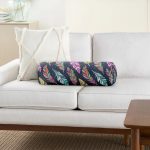 - RealHomes Özel Tasarımlı Dijital Baskılı İç Dolgulu Fermuarlı Silindir Yastık - Realhomes Lacivert Zeminli Etnik Motifler Dijital Baskılı Modern İç Dolgulu Fermuarlı Çok Amaçlı Silindir Yastık Kırlent Realhomes