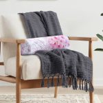 - RealHomes Özel Tasarımlı Dijital Baskılı İç Dolgulu Fermuarlı Silindir Yastık - Realhomes  Pembe Çiçek Motifli Özel Tasarım Dijital Baskılı Modern İç Dolgulu Süet Silindir Yastık Kırlent - Bel Yastığı Realhomes