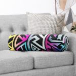 - RealHomes Özel Tasarımlı Dijital Baskılı İç Dolgulu Fermuarlı Silindir Yastık - Realhomes Siyah Zeminde Renkli Geometrik Desenli Özel Tasarım Dijital Baskılı Modern İç Dolgulu - Fermuarlı Süet Berjer Silindir Yastık Kırlent Realhomes