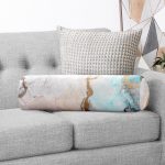 Modern Mermer Temalı Özel Tasarım Dijital Baskılı İç Dolgulu - Fermuarlı Süet Silindir Rulo Yastık Kırlent Realhomes