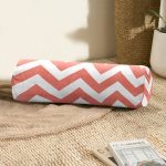 - RealHomes Özel Tasarımlı Dijital Baskılı İç Dolgulu Fermuarlı Silindir Yastık - Realhomes Modern Zikzak Desenli Dijital Baskılı Dekoratif İç Dolgulu Fermuarlı Çok Amaçlı Silindir Yastık Kırlent Realhomes