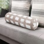 - RealHomes Özel Tasarımlı Dijital Baskılı İç Dolgulu Fermuarlı Silindir Yastık - Realhomes  Vizon Zeminde Geometrik Kare Motifli Dekoratif İç Dolgulu - Fermuarlı Süet Silindir Daire Yastık Kırlent Realhomes