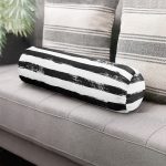 - RealHomes Özel Tasarımlı Dijital Baskılı İç Dolgulu Fermuarlı Silindir Yastık - Realhomes Siyah Çizgili Motifli Dekoratif Modern İç Dolgulu Süet Silindir Yastık Kırlent - Bel Yastığı Realhomes