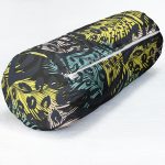 - RealHomes Özel Tasarımlı Dijital Baskılı İç Dolgulu Fermuarlı Silindir Yastık - Realhomes  Siyah Zeminde Renkli Yaprak Motifli Özel Tasarım İç Dolgulu Yumuşak Silindir Form Yastık Kırlent Realhomes