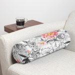 Karakalem Çizim Gül Motifli Özel Tasarım İç Dolgulu Fermuarlı Çok Amaçlı Silindir Yastık Kırlent Realhomes