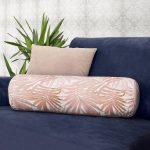 Pembe Tropik Yaprak Motifli Özel Tasarım Dijital Baskılı İç Dolgulu Süet Silindir Yastık Kırlent - Bel Yastığı Realhomes