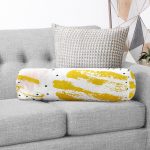 Beyaz Zeminde Soyut Sulu Boya Çizimli Özel Tasarım Dijital Baskılı İç Dolgulu - Fermuarlı Süet Berjer Silindir Yastık Kırlent Realhomes