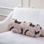 - RealHomes Özel Tasarımlı Dijital Baskılı İç Dolgulu Fermuarlı Silindir Yastık - Realhomes  Pembe Zeminde Soyut Geometrik Çizim Motifli İç Dolgulu Fermuarlı Çok Amaçlı Silindir Yastık Kırlent Realhomes