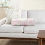 - RealHomes Özel Tasarımlı Dijital Baskılı İç Dolgulu Fermuarlı Silindir Yastık - Realhomes  Renkli Puantiyeli Zeminde Renkli Yaprak Motifli Dekoratif İç Dolgulu Fermuarlı Çok Amaçlı Silindir Yastık Kırlent Realhomes