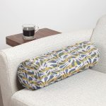 - RealHomes Özel Tasarımlı Dijital Baskılı İç Dolgulu Fermuarlı Silindir Yastık - Realhomes Gri Zeminde Dalgalı Çizgiler Üzerinde Damla Motifli İç Dolgulu - Fermuarlı Süet Silindir Yuvarlak Yastık Kırlent Realhomes