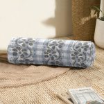 - RealHomes Özel Tasarımlı Dijital Baskılı İç Dolgulu Fermuarlı Silindir Yastık - Realhomes Kot Zeminli Dekoratif Çiçek Motifli İç Dolgulu - Fermuarlı Süet Silindir Rulo Yastık Kırlent Realhomes