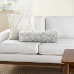 - RealHomes Özel Tasarımlı Dijital Baskılı İç Dolgulu Fermuarlı Silindir Yastık - Realhomes  Gri Kot Zeminde Çiçek Ve Dal Motifli Özel Tasarım İç Dolgulu - Fermuarlı Süet Silindir Yuvarlak Yastık Kırlent Realhomes