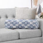 Gri Zemin Üzerinde Lacivert Soyut Dijital Baskılı Dekoratif İç Dolgulu Süet Silindir Yastık Kırlent - Bel Yastığı Realhomes