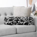 - RealHomes Özel Tasarımlı Dijital Baskılı İç Dolgulu Fermuarlı Silindir Yastık - Realhomes  Beyaz Zeminde Anlamsız Çizgiler Desenli İç Dolgulu - Fermuarlı Süet Silindir Daire Yastık Kırlent Realhomes