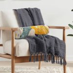 - RealHomes Özel Tasarımlı Dijital Baskılı İç Dolgulu Fermuarlı Silindir Yastık - Realhomes Pembe Zeminli Çiçek Detaylı Özel Tasarım İç Dolgulu - Fermuarlı Süet Silindir Yuvarlak Yastık Kırlent Realhomes