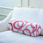 - RealHomes Özel Tasarımlı Dijital Baskılı İç Dolgulu Fermuarlı Silindir Yastık - Realhomes  Kırmızı Dairesel Geometrik Özel Tasarımlı Dijital Baskılı İç Dolgulu Yumuşak Silindir Form Yastık Kırlent Realhomes