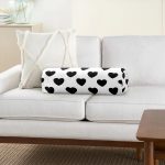 Modern Kalp Desenli Dijital Baskılı Dekoratif Yastık Kırlent Kılı İç Dolgulu Süet Silindir Yastık Kırlent - Bel Yastığı Realhomes